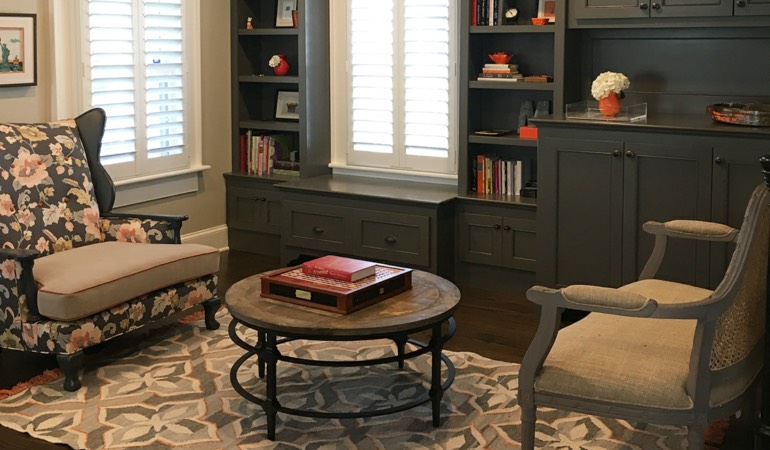 Give your living area a whole new look and feel by simply moving around the furniture. Sitting area with a desk and chair
